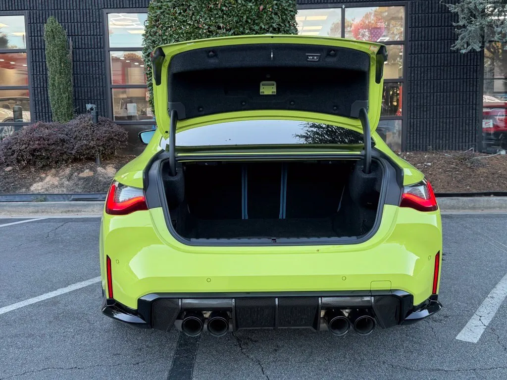 BMW M4 photo 17