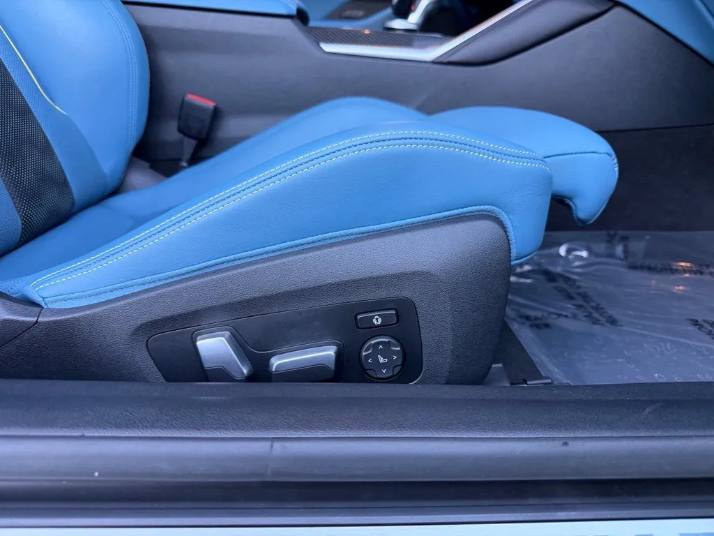 BMW M4 photo 35