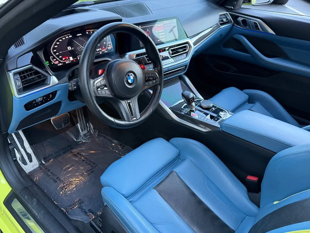BMW M4 photo 24