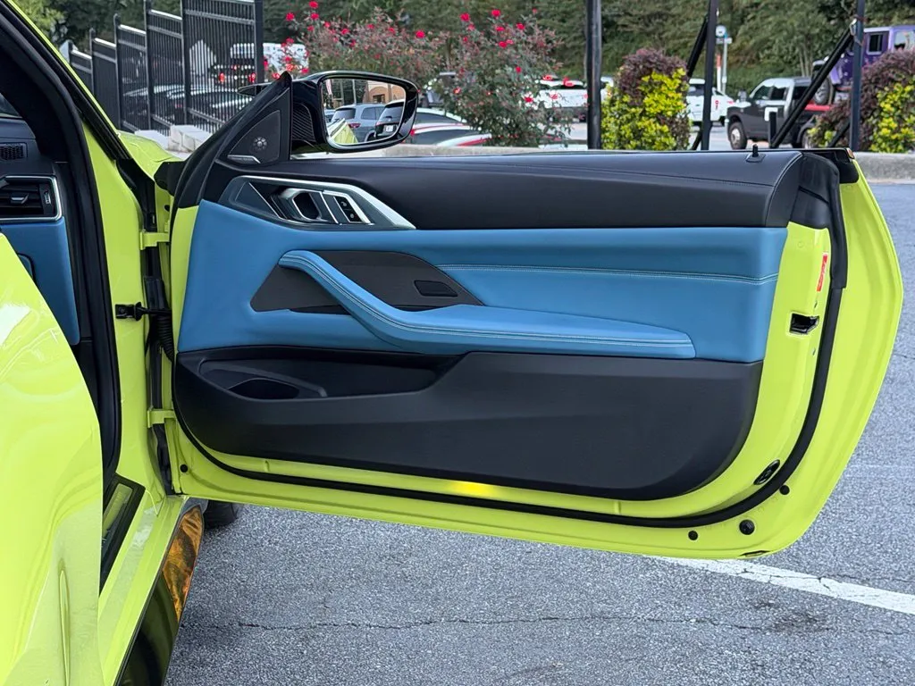BMW M4 photo 36
