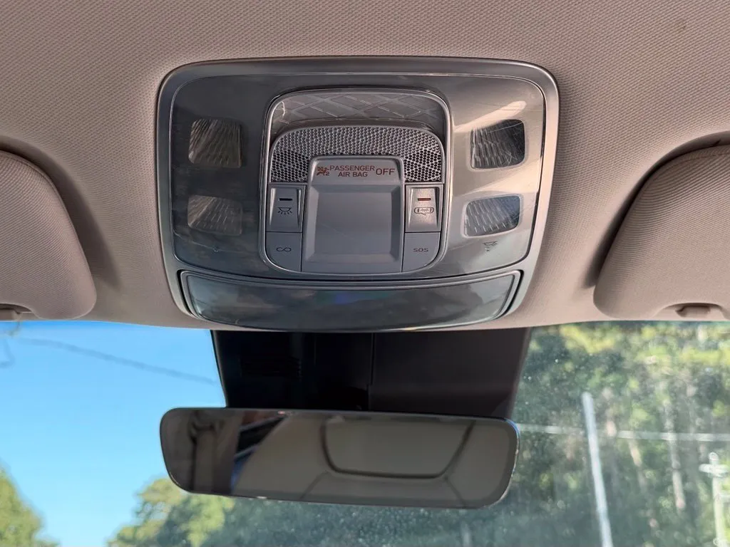 Genesis GV70 photo 51