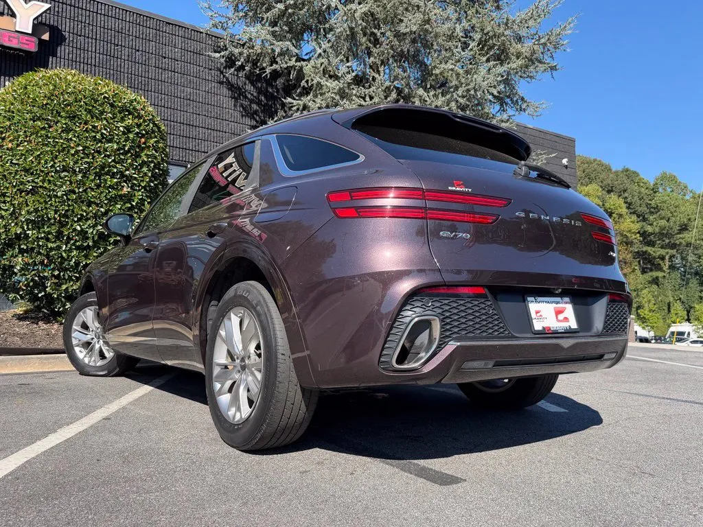 Genesis GV70 photo 20