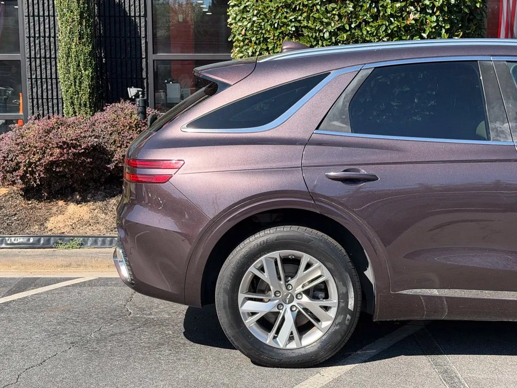 Genesis GV70 photo 22