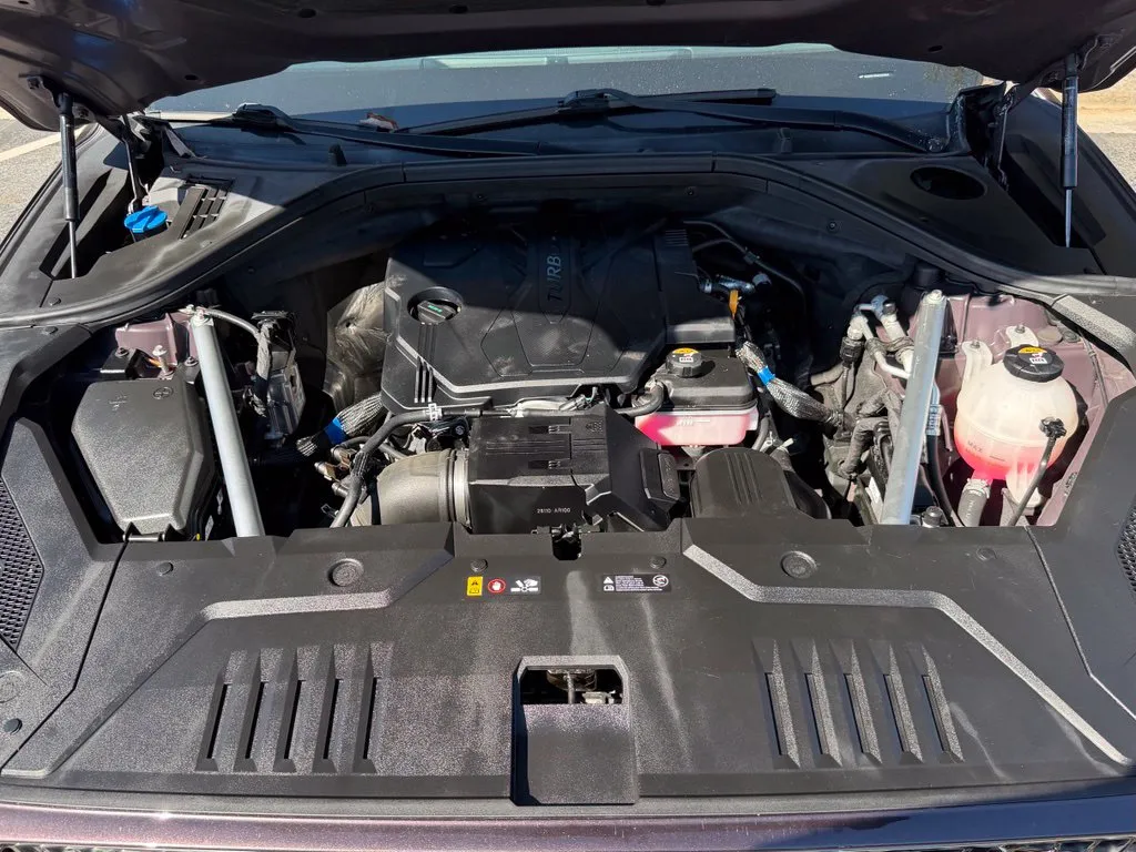Genesis GV70 photo 6