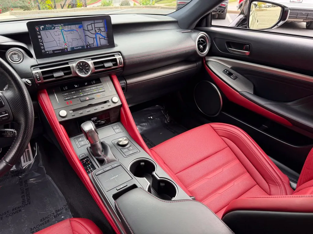Lexus RC photo 38