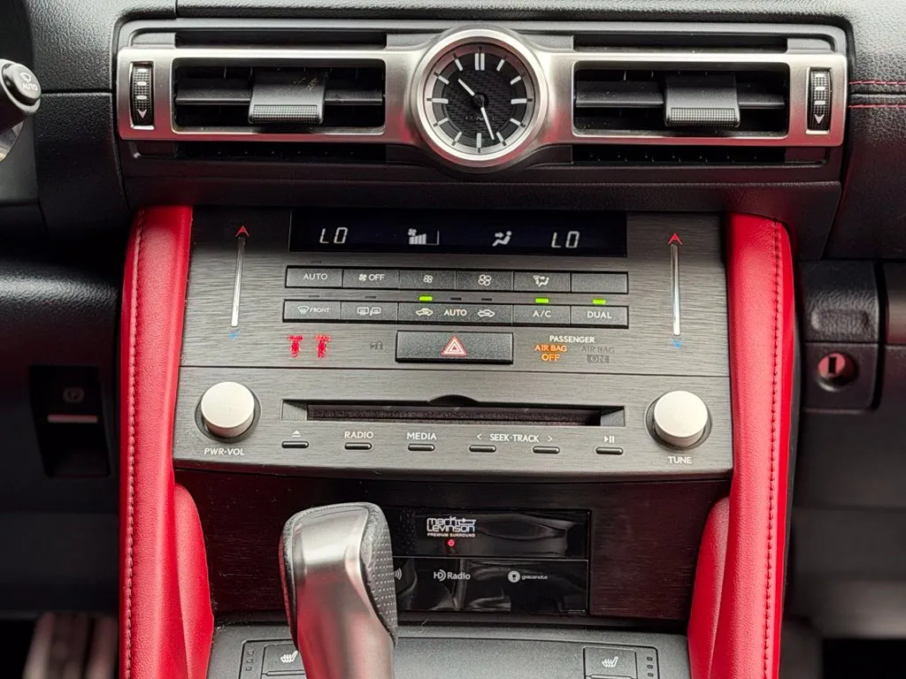 Lexus RC photo 44