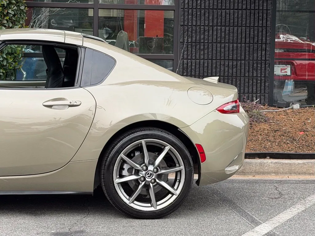 Mazda Miata photo 11