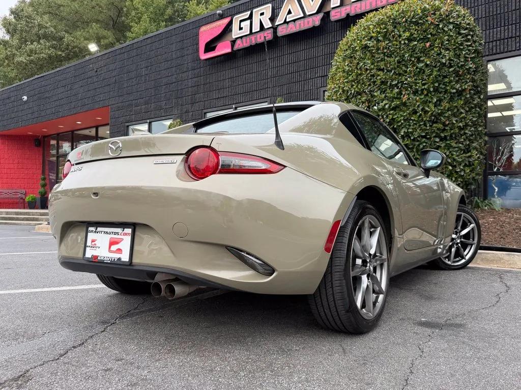 Mazda Miata photo 13