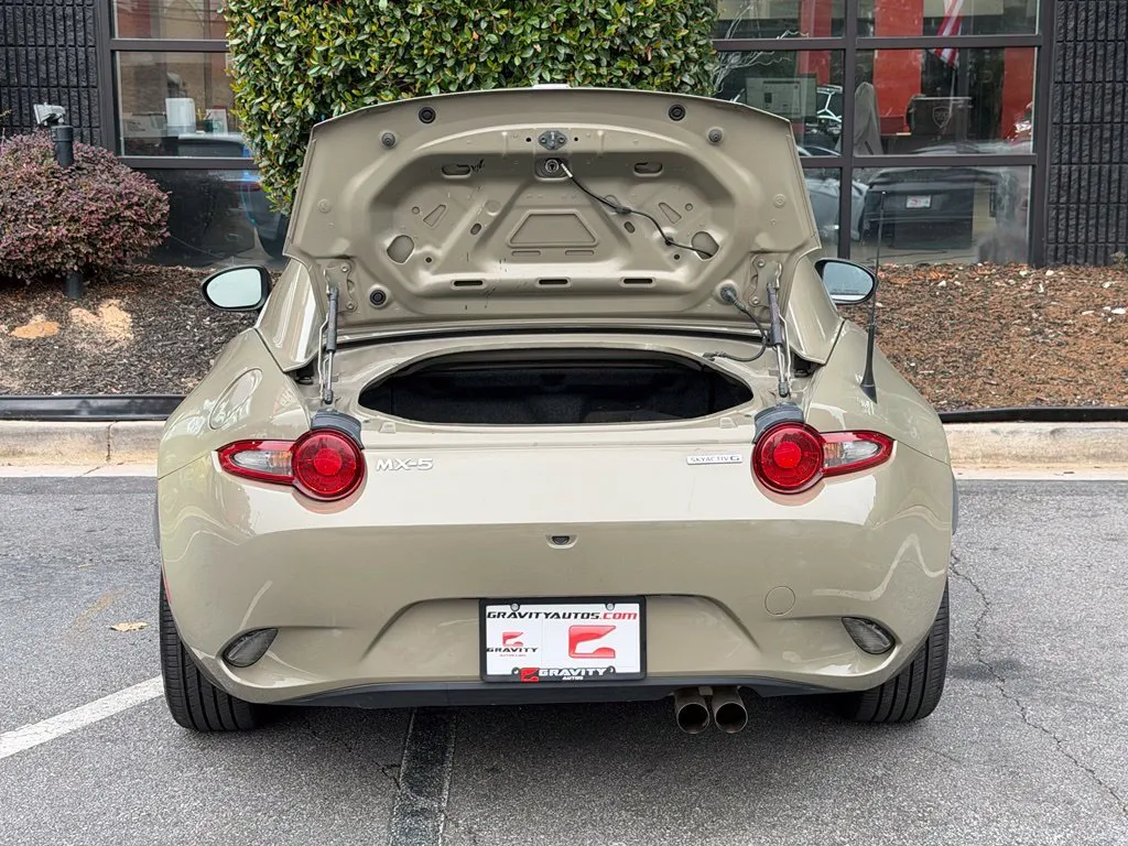 Mazda Miata photo 17