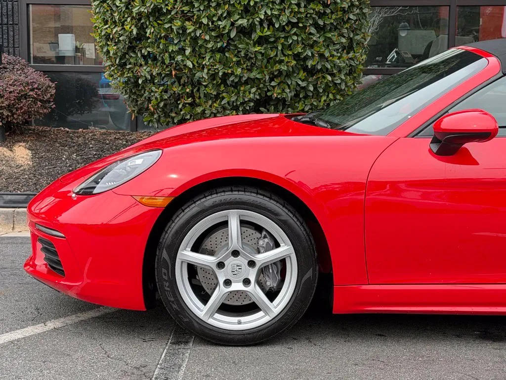 Porsche 718 Boxster photo 11
