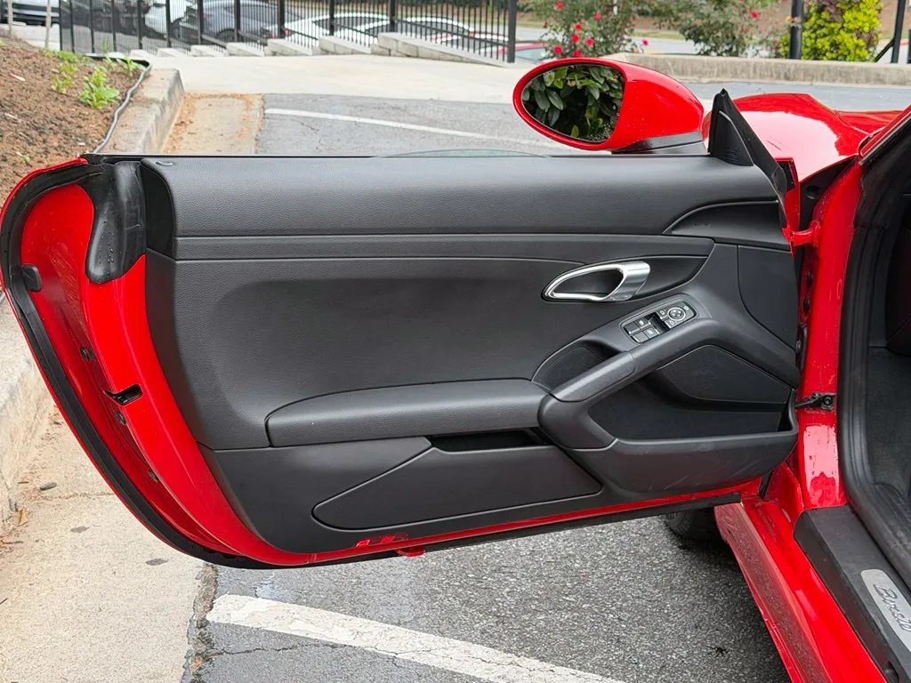 Porsche 718 Boxster photo 28