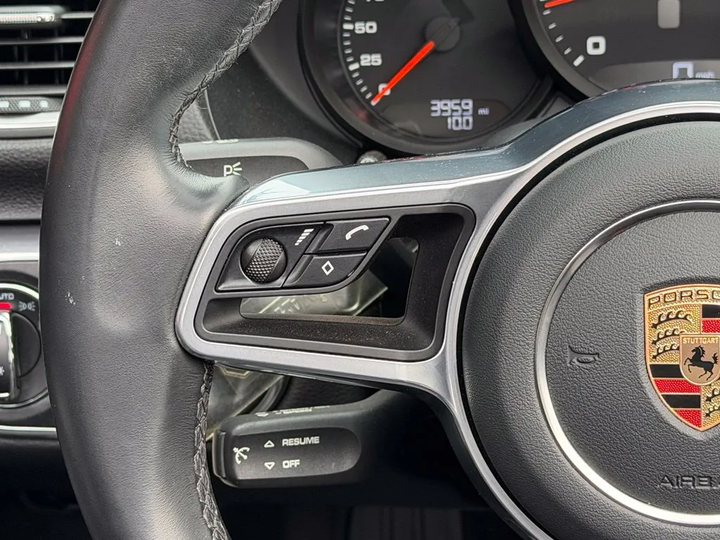 Porsche 718 Boxster photo 40