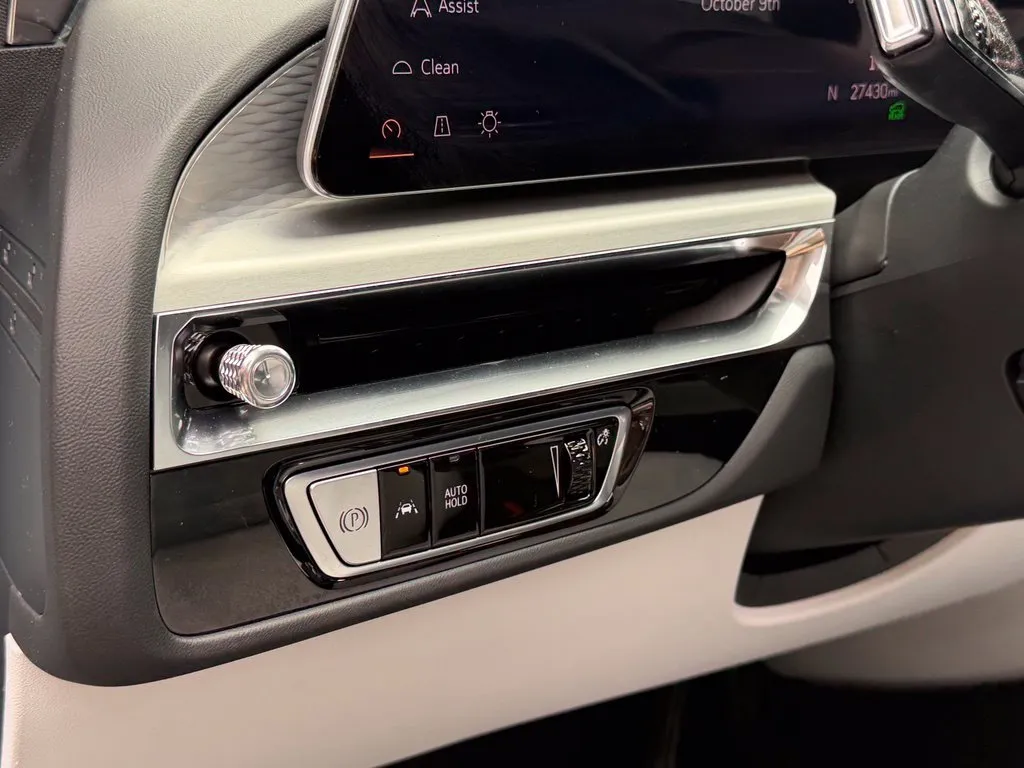 Cadillac Lyriq photo 24