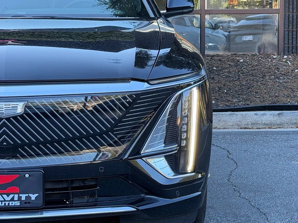 Cadillac Lyriq photo 6
