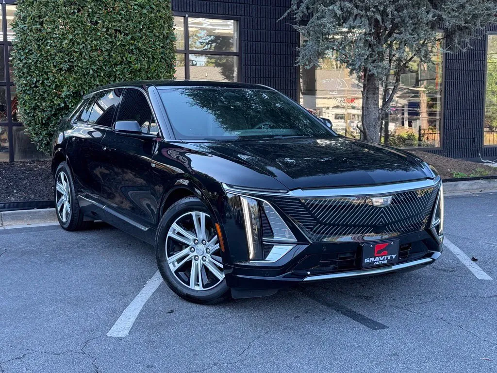 Cadillac Lyriq photo 7