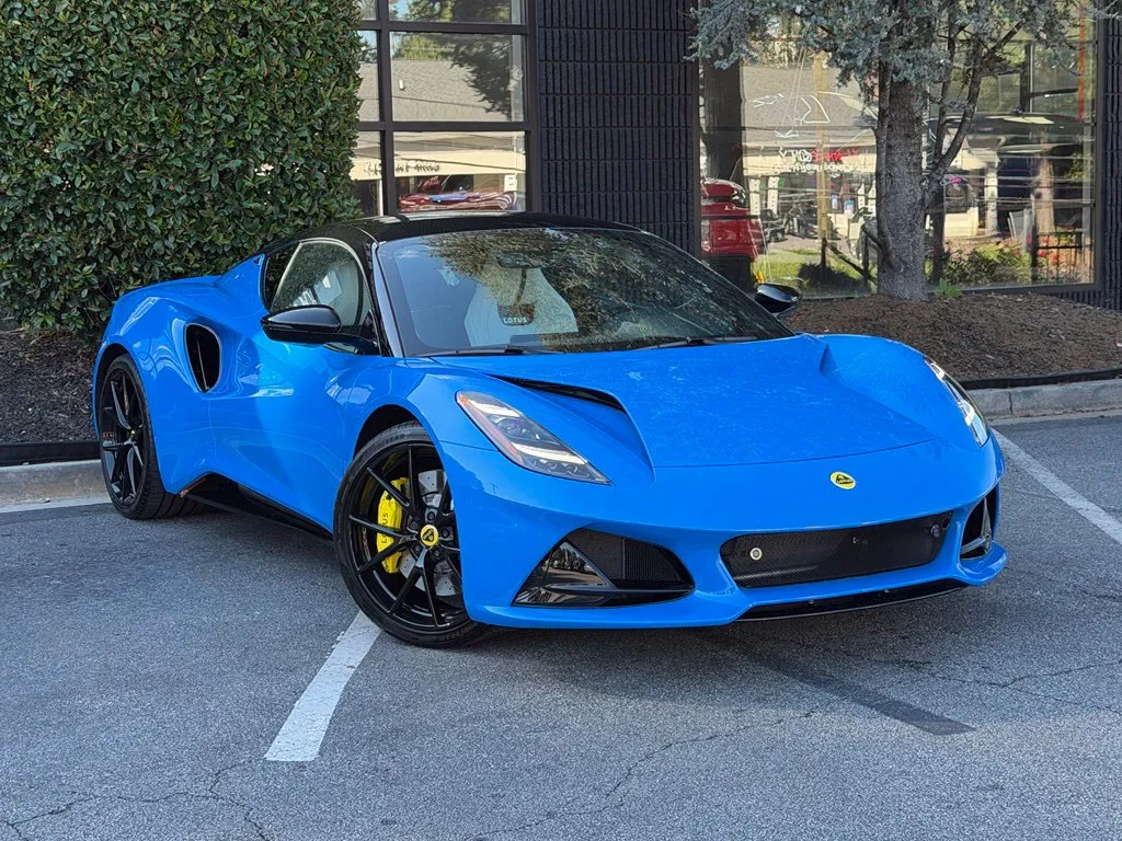 Lotus Emira photo 6