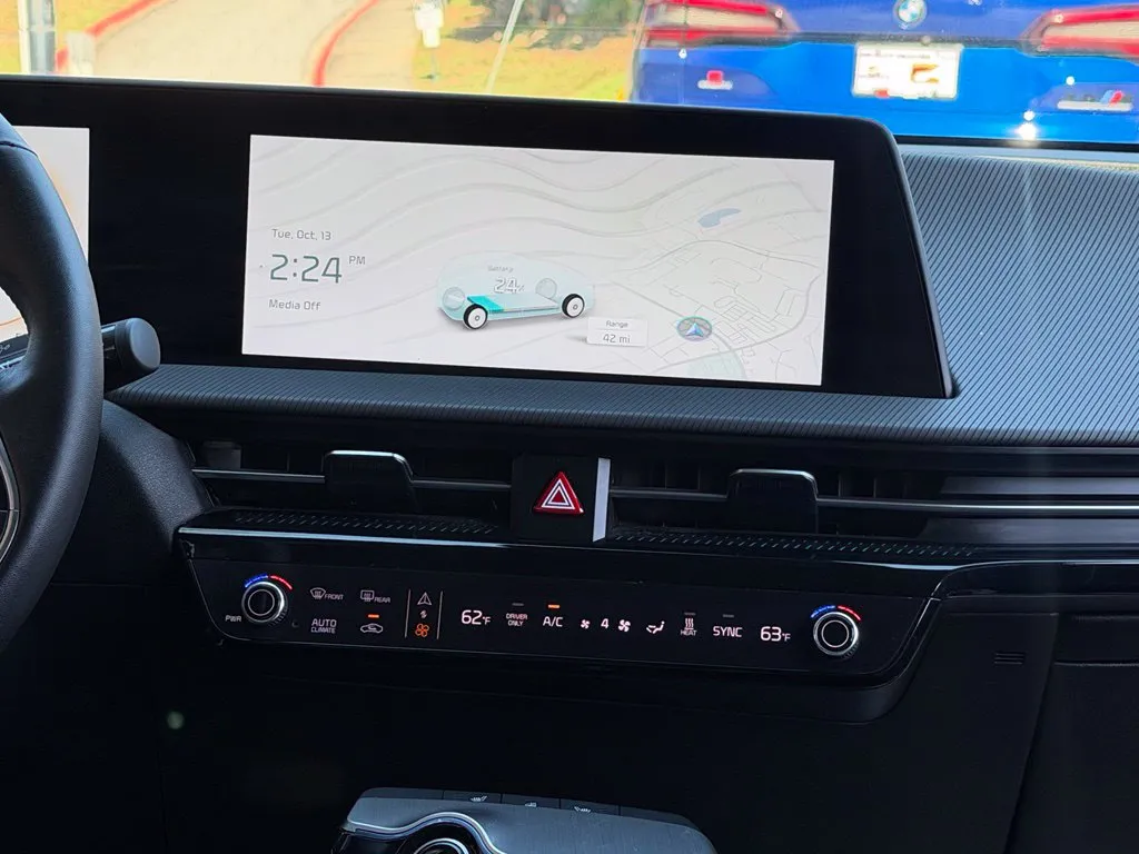 Kia EV6 photo 46