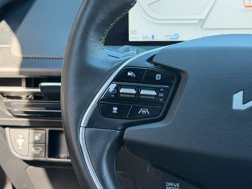 Kia EV6 photo 43