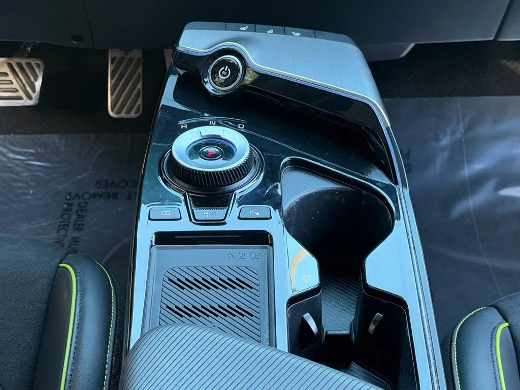 Kia EV6 photo 47