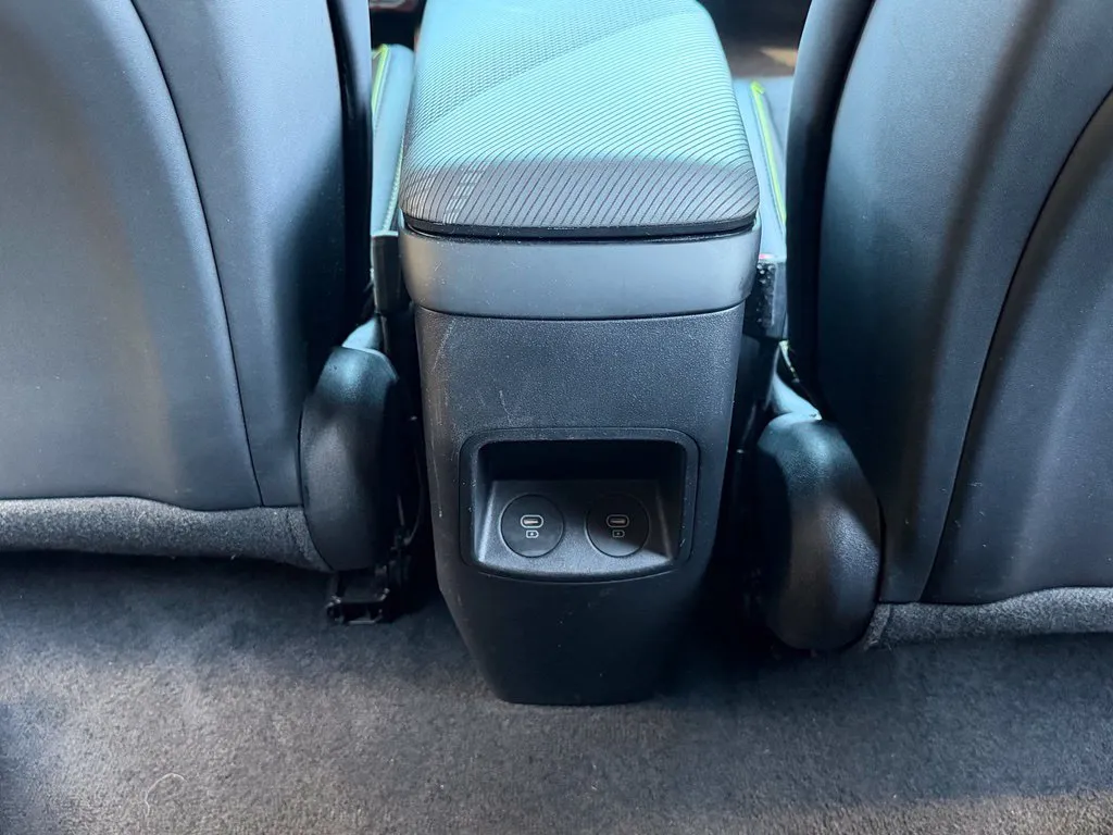 Kia EV6 photo 50