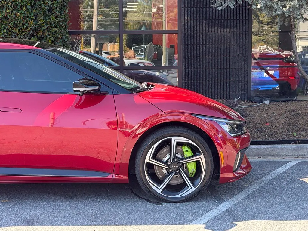 Kia EV6 photo 23