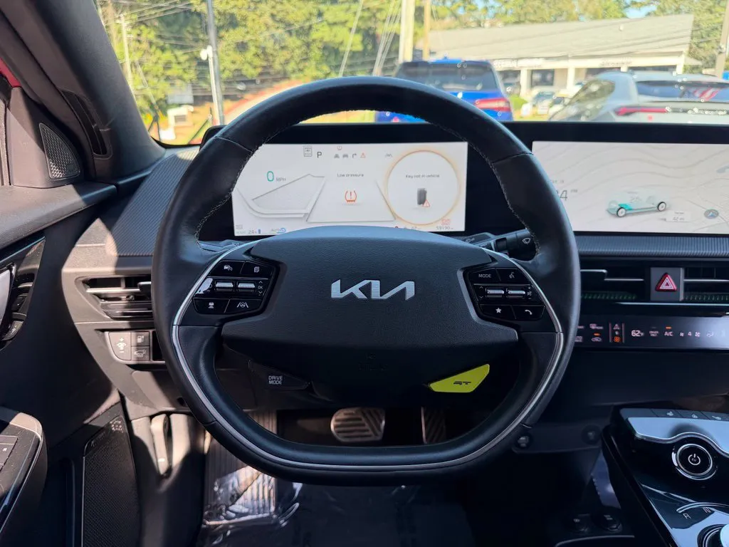 Kia EV6 photo 42