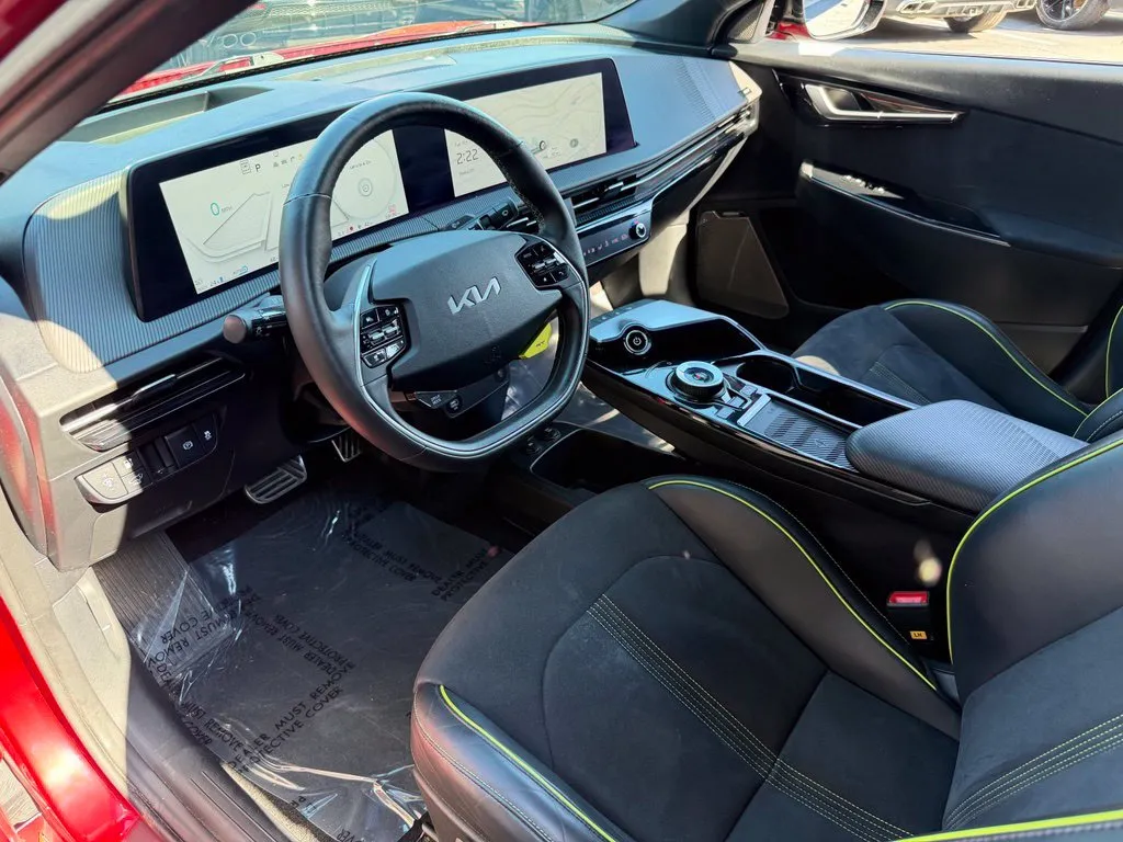 Kia EV6 photo 24