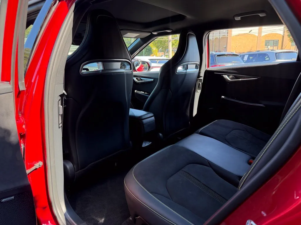 Kia EV6 photo 30