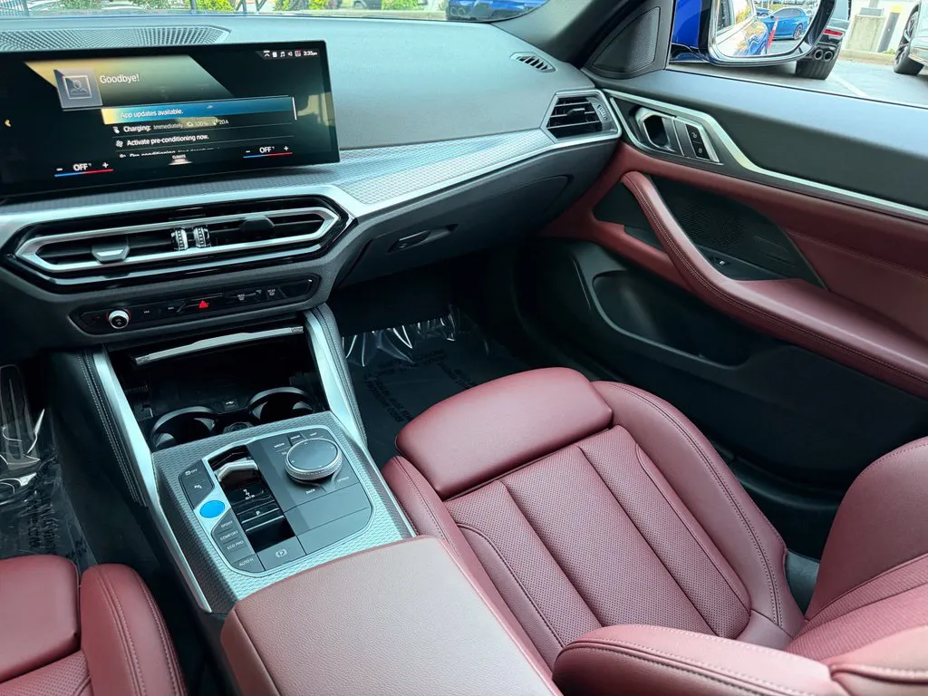 BMW i4 photo 43