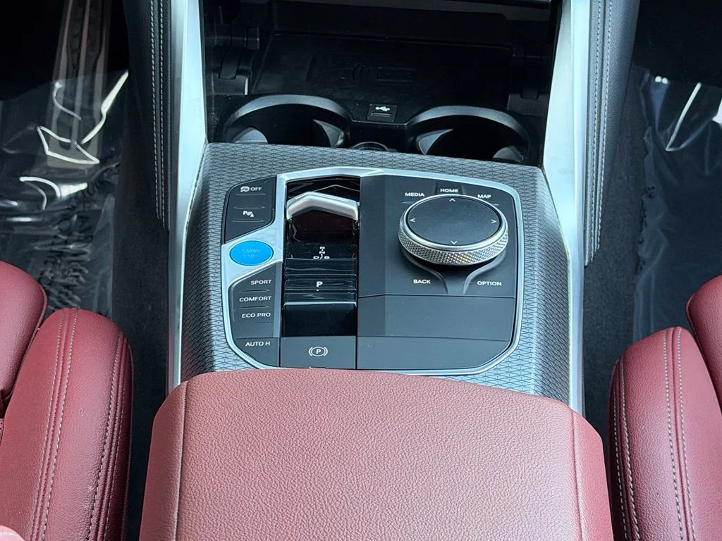 BMW i4 photo 49
