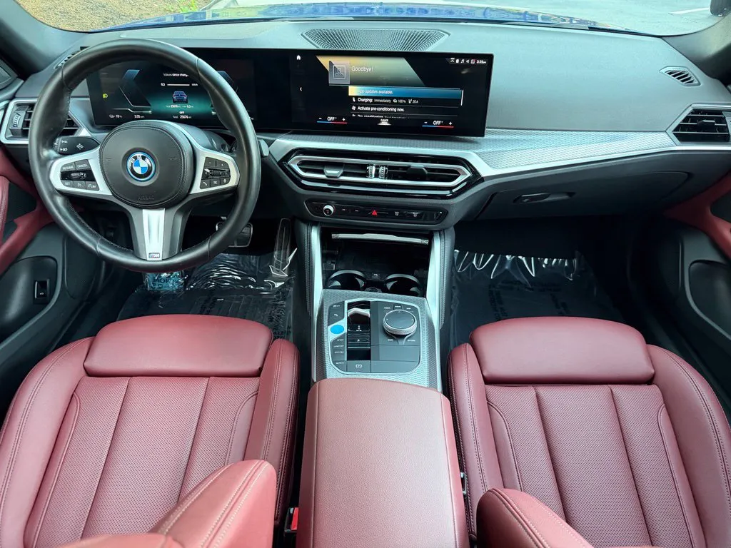 BMW i4 photo 41