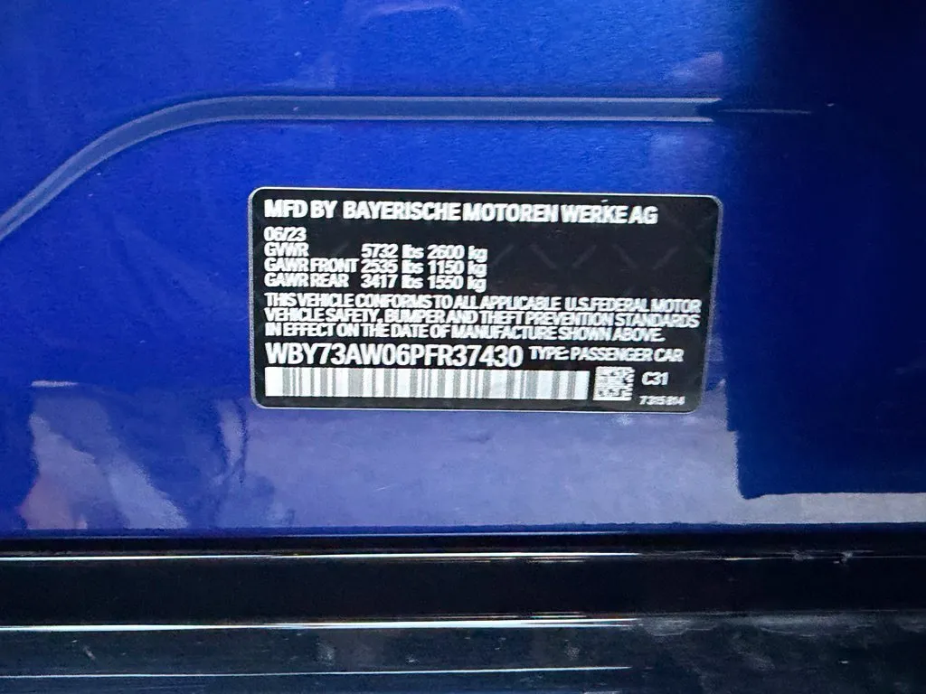 BMW i4 photo 55