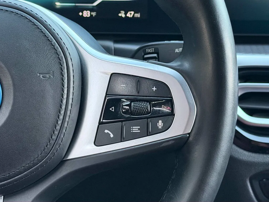 BMW i4 photo 46