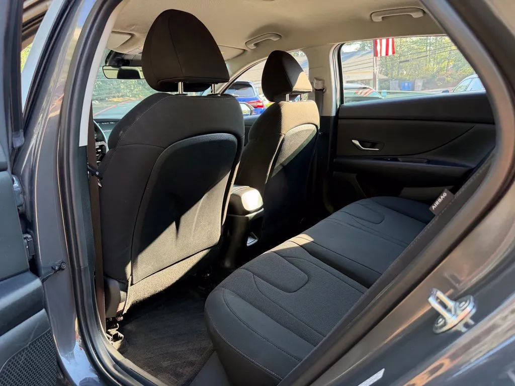 Hyundai Elantra photo 28