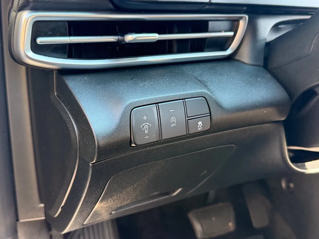 Hyundai Elantra photo 25