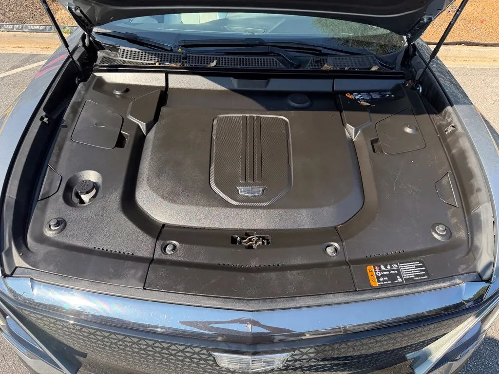 Cadillac Lyriq photo 6