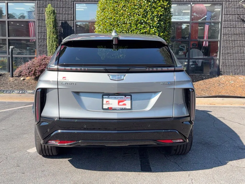Cadillac Lyriq photo 14