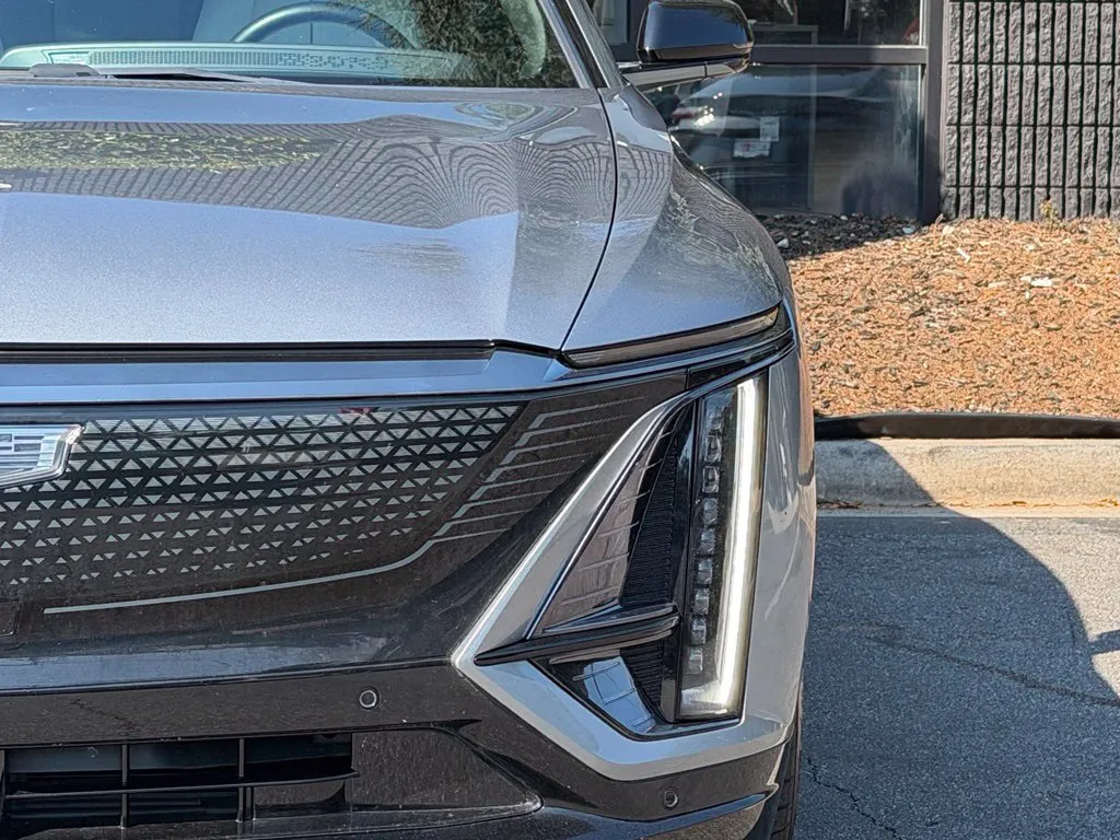 Cadillac Lyriq photo 5