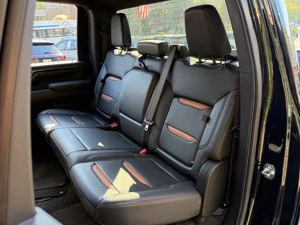 GMC Sierra photo 31