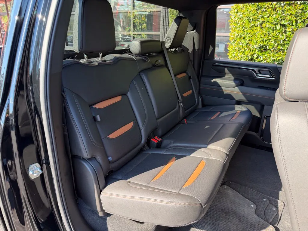 GMC Sierra photo 39