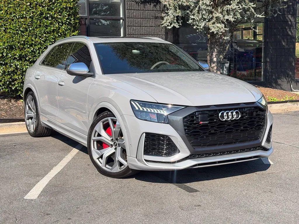 Audi RS Q8 photo 7