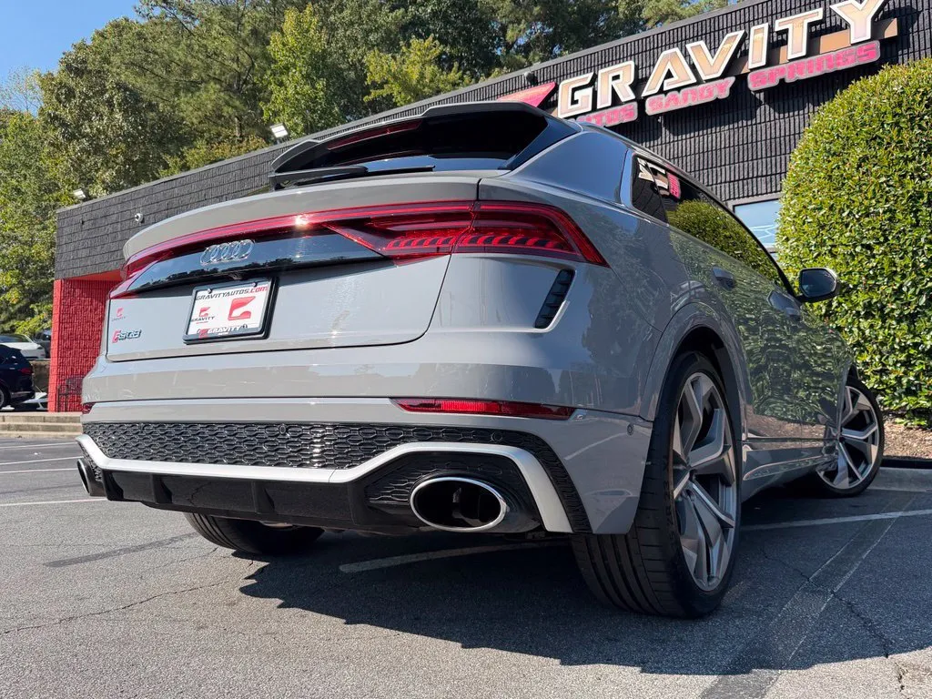 Audi RS Q8 photo 13