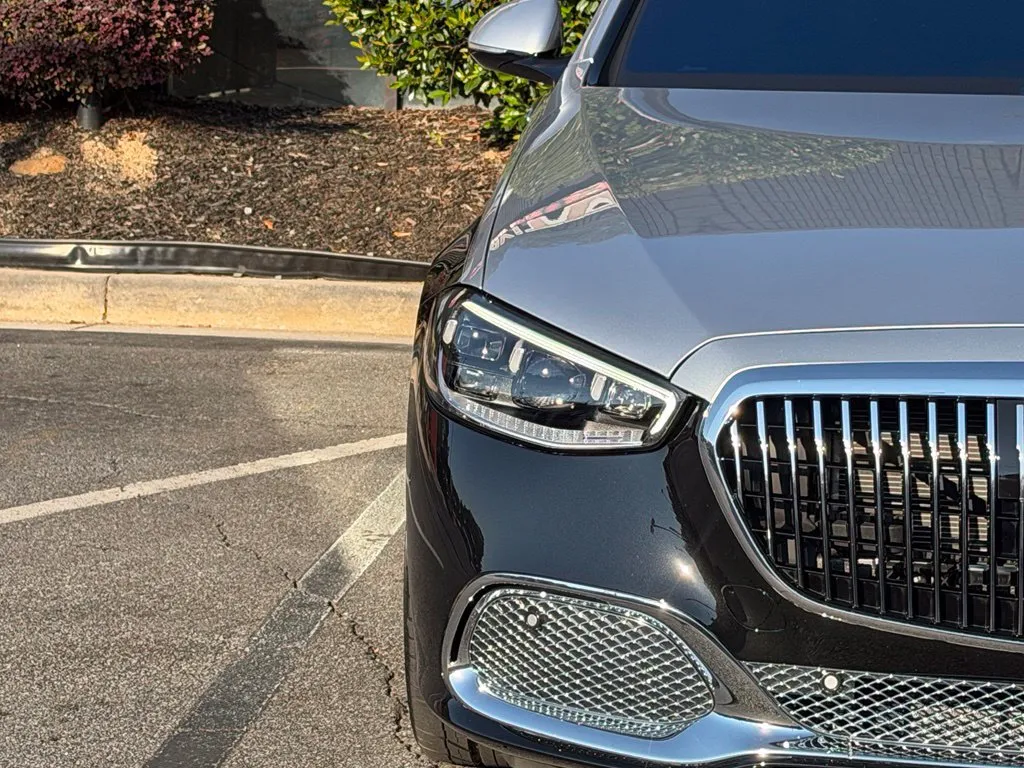 Mercedes-Benz S-Class photo 4