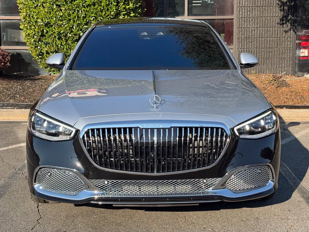 Mercedes-Benz S-Class photo 3
