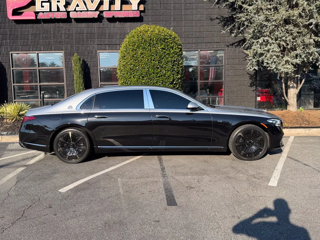 Mercedes-Benz S-Class photo 24