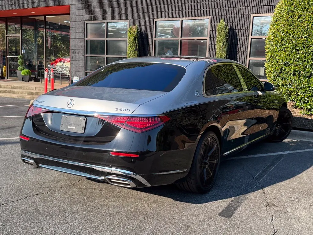 Mercedes-Benz S-Class photo 12