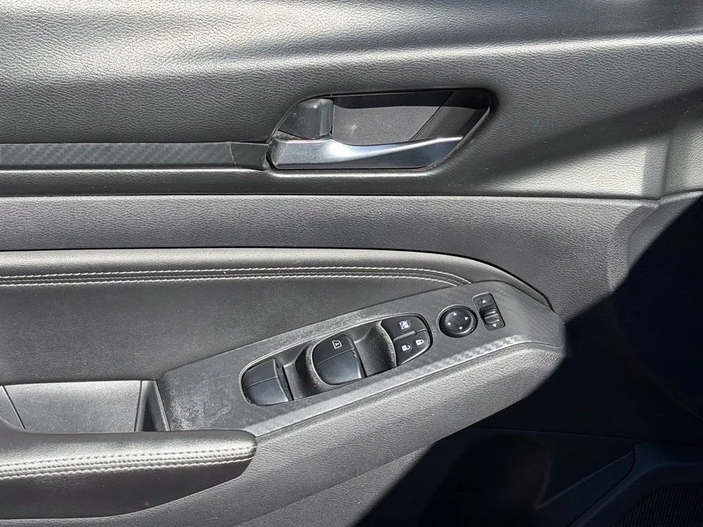 Nissan Altima photo 30