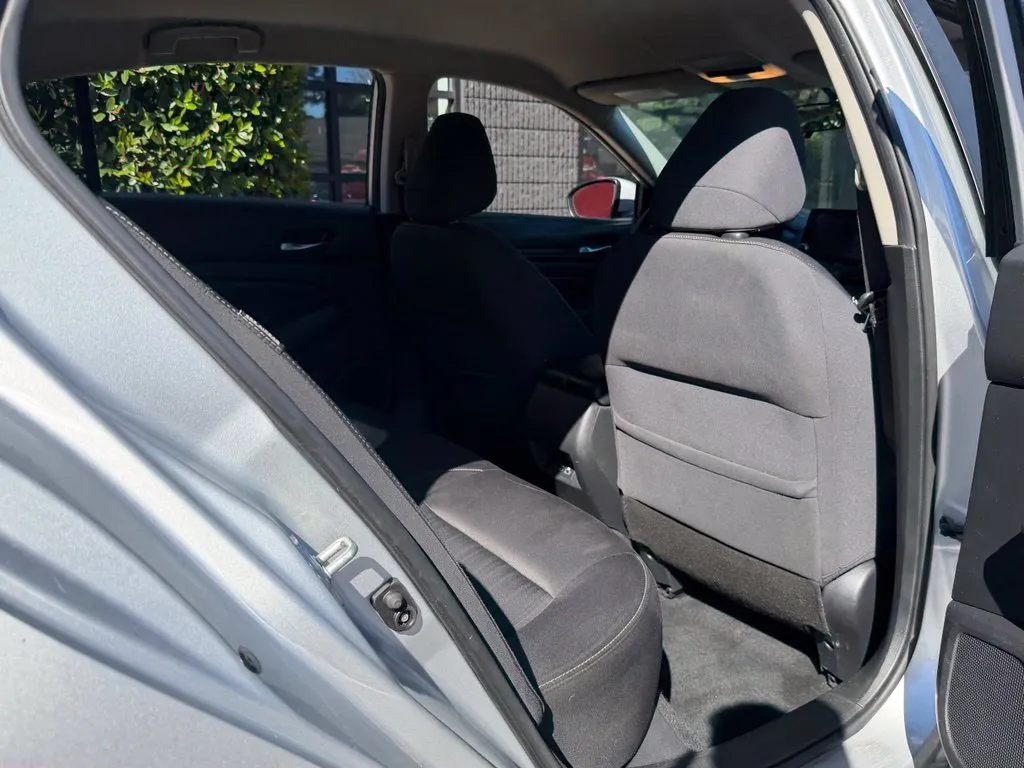 Nissan Altima photo 38
