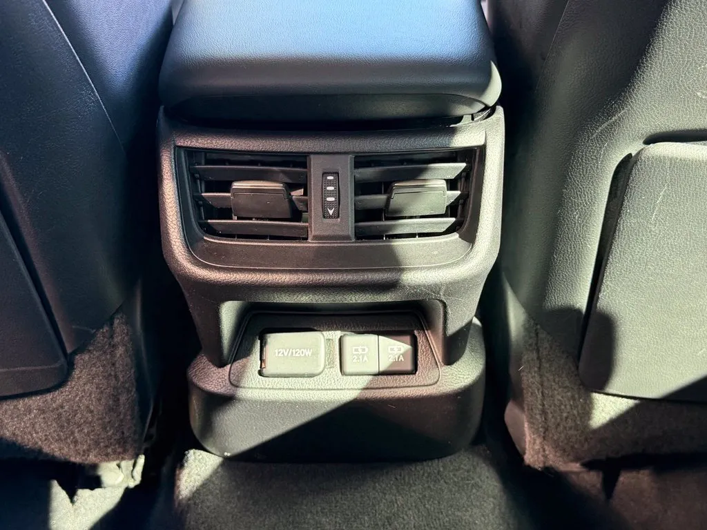 Lexus ES photo 51