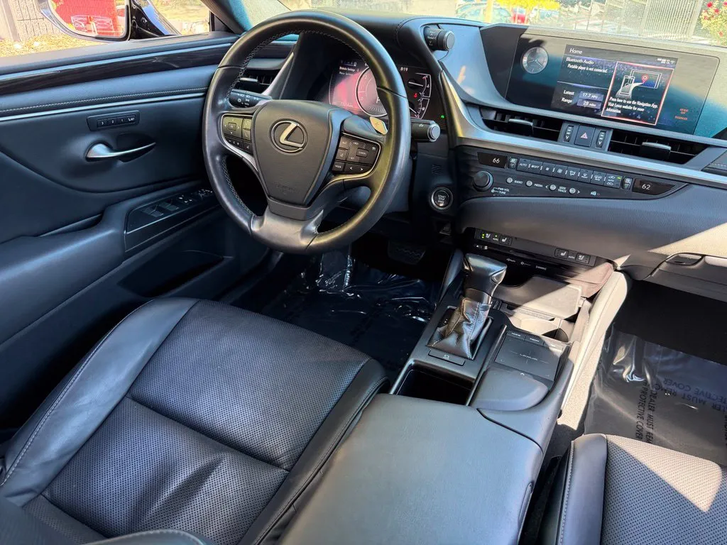 Lexus ES photo 41